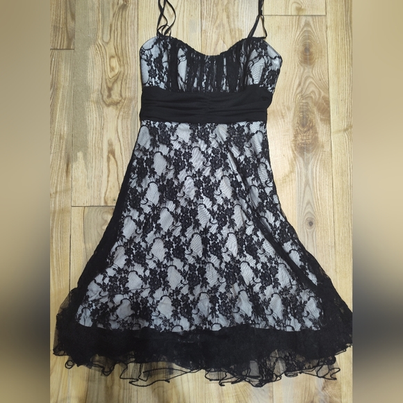 Speechless black lace cocktail formal dress sz S Lined and net lining - Picture 1 of 16